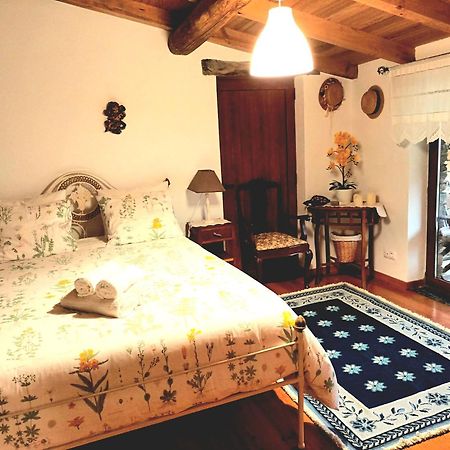 A Casa Da Natalia Pensionat Cha de Alvares Exteriör bild