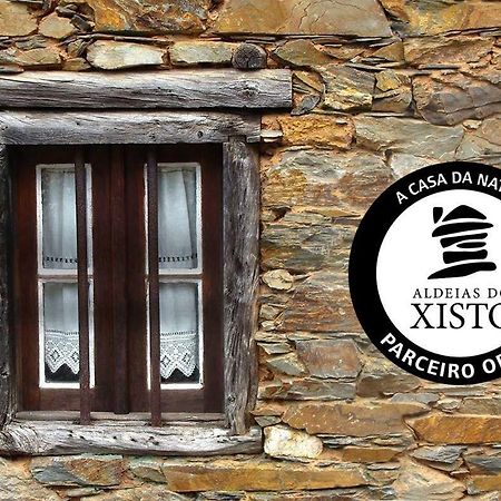 A Casa Da Natalia Pensionat Cha de Alvares Exteriör bild