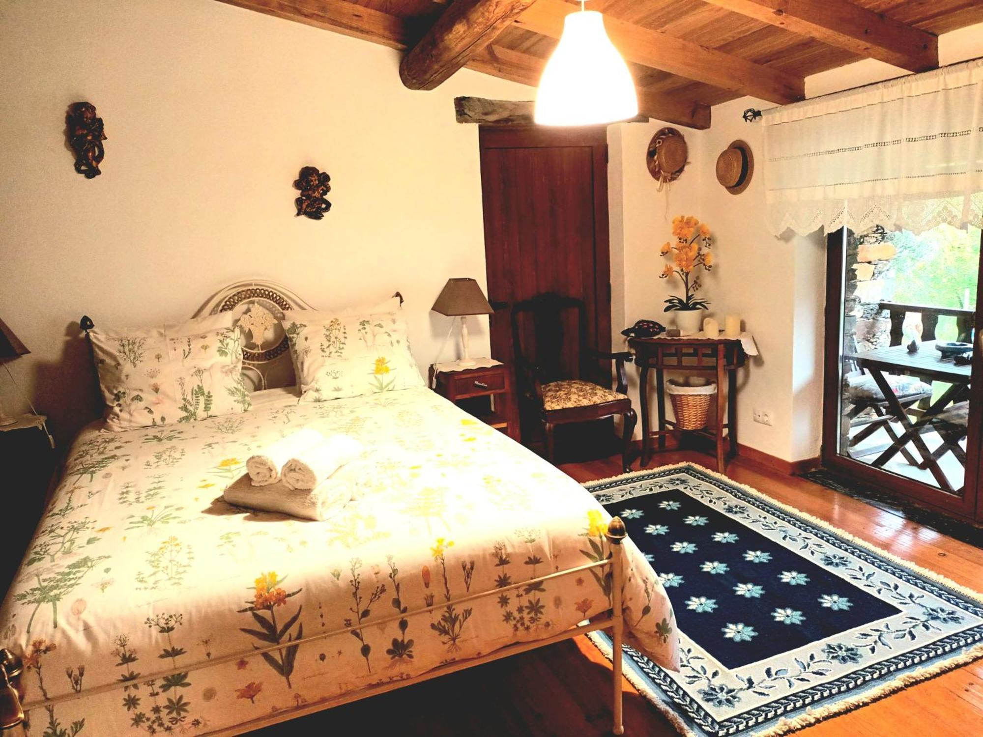 A Casa Da Natalia Pensionat Cha de Alvares Exteriör bild