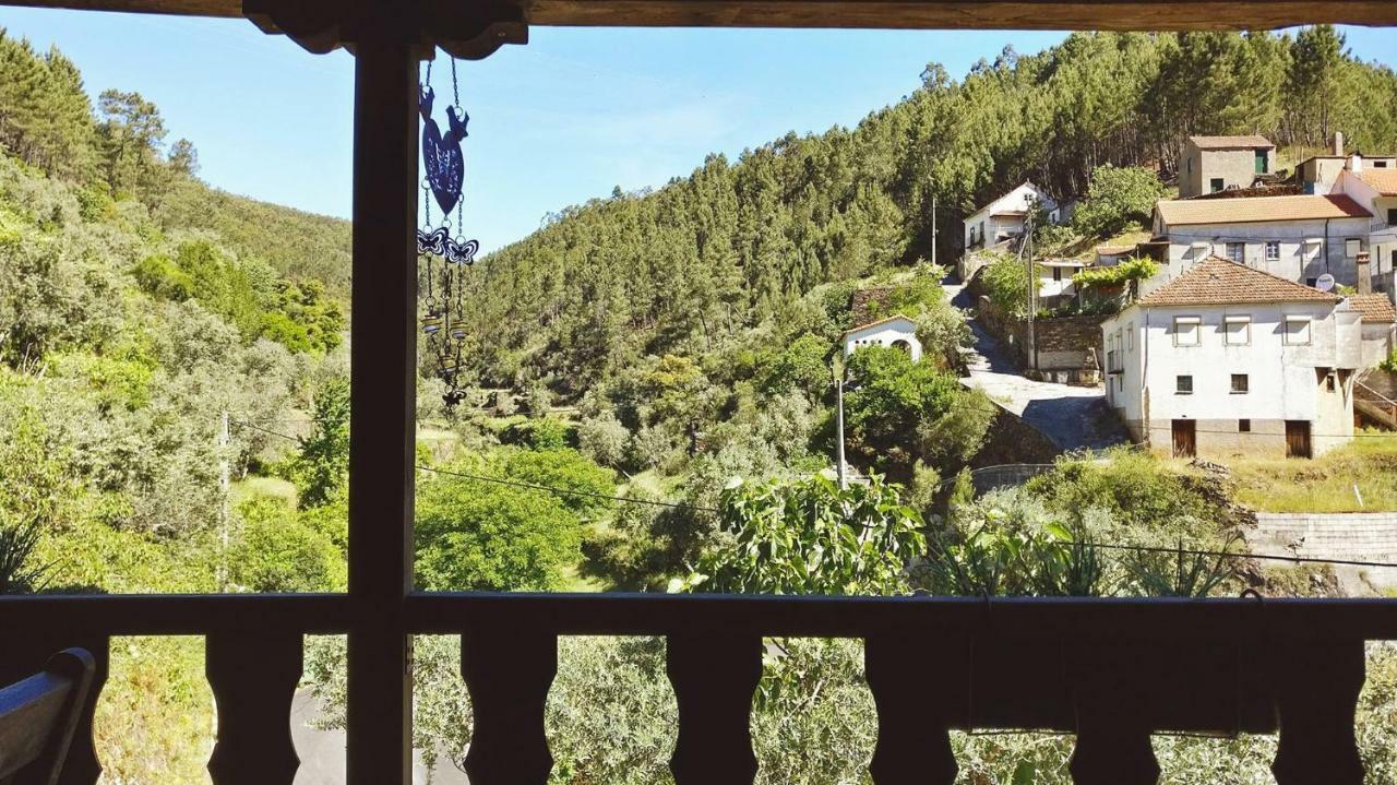 A Casa Da Natalia Pensionat Cha de Alvares Exteriör bild