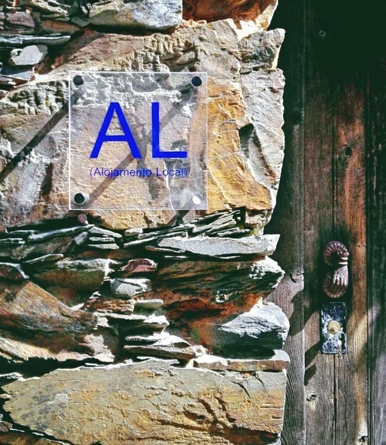 A Casa Da Natalia Pensionat Cha de Alvares Exteriör bild